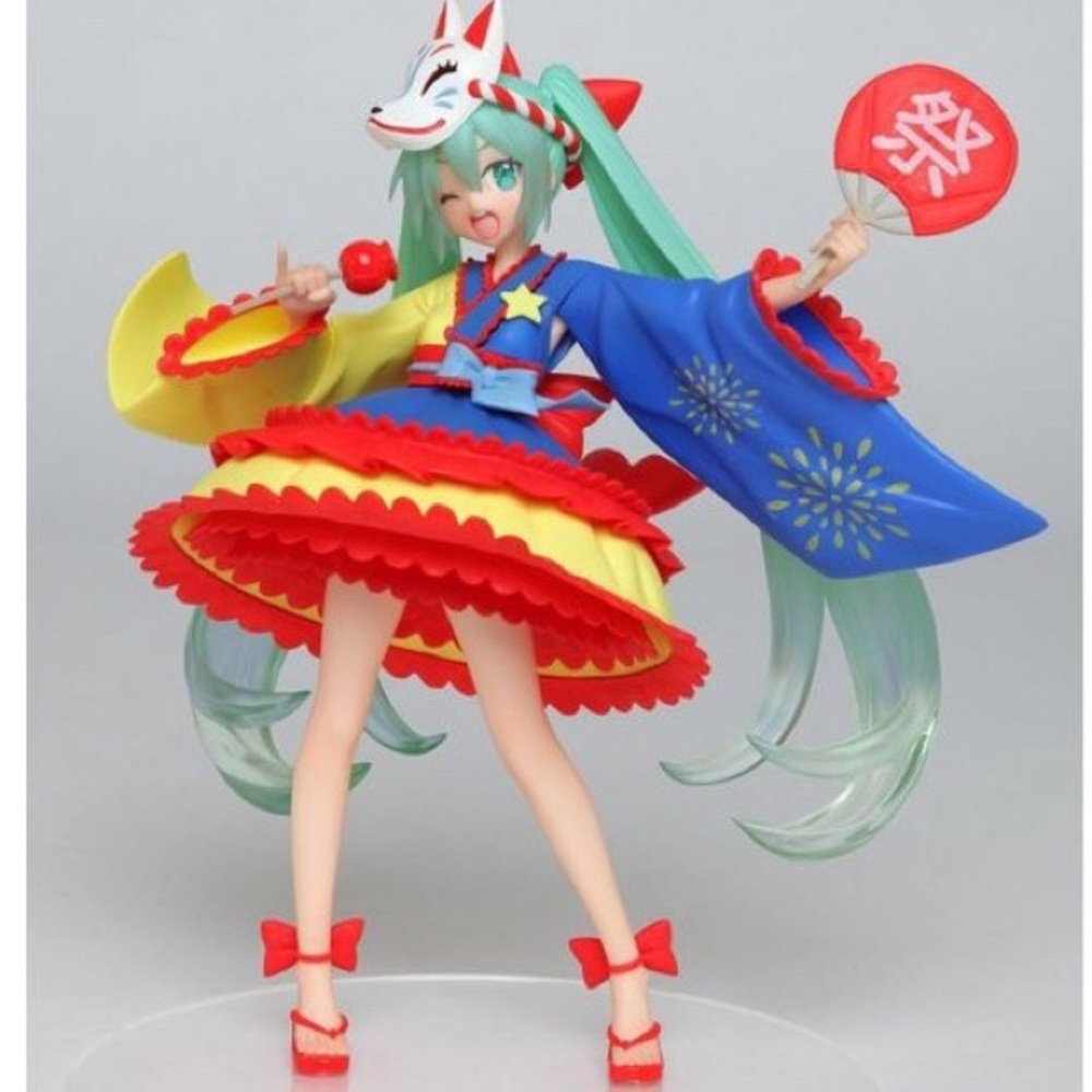 Hatsune Miku figure